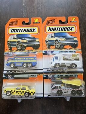 4 NWT 1999 Matchbox "Air Traffic" Vehicles